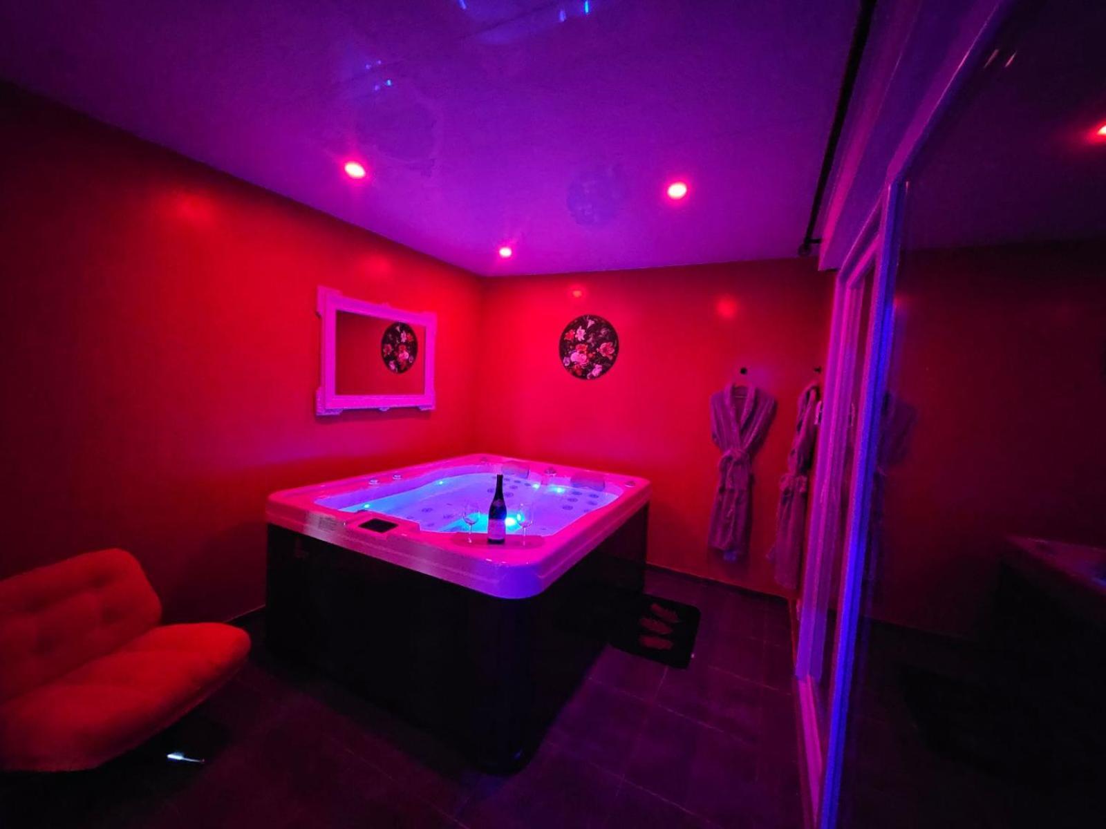 Hotel Bulles De Plaisir Saint-Maurice-l'Exil Esterno foto